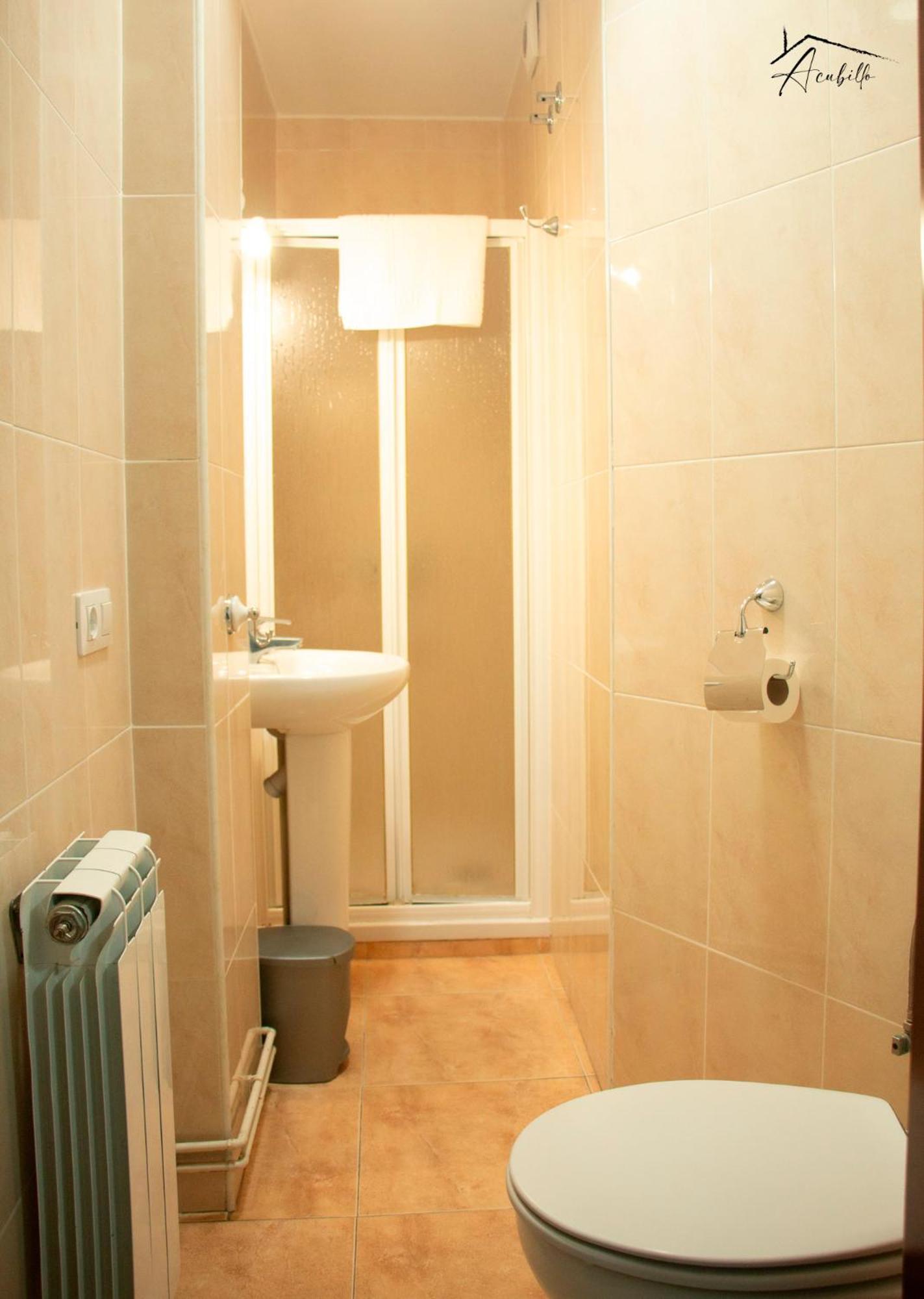 Acubillo Hotel Palas de Rei Buitenkant foto